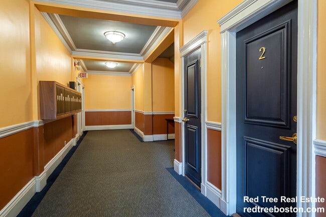 111 Queensberry St in Boston, MA - Building Photo - Building Photo