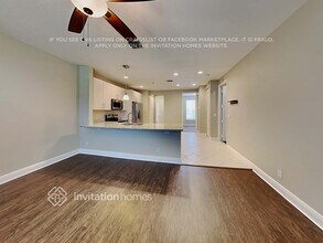 806 University Blvd in Jupiter, FL - Foto de edificio - Building Photo