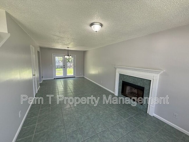 105 Laurelwood Dr in Savannah, GA - Building Photo - Building Photo