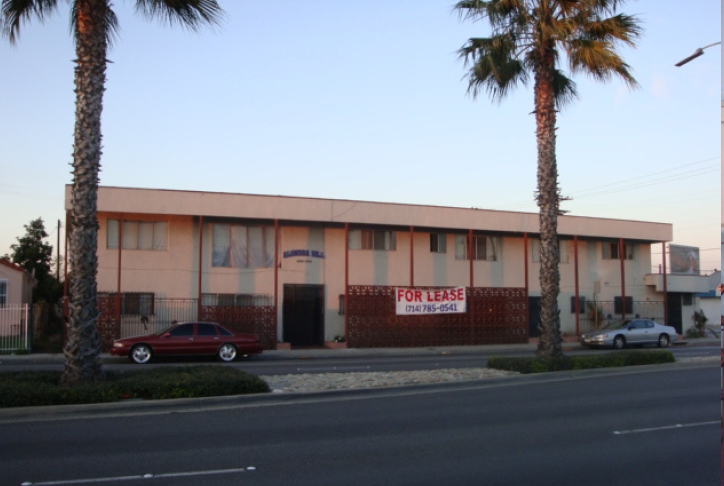 1317 E Alondra Blvd in Compton, CA - Building Photo