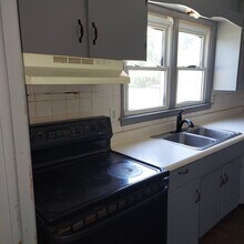 525 Patton St in Moberly, MO - Building Photo - Building Photo