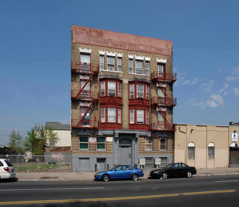 The Fulton in Newark, NJ - Building Photo