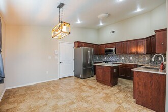 1111 Hermoso El Sol in Alamogordo, NM - Building Photo - Building Photo