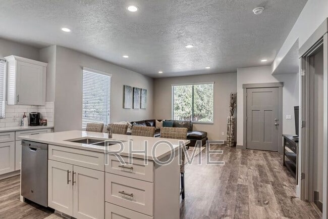 12691 S Doc Sorenson Ln in Riverton, UT - Building Photo - Building Photo