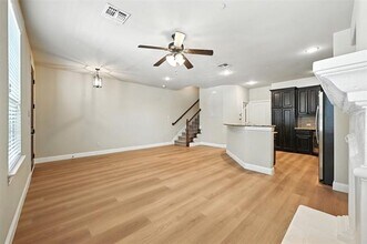 4236 Charles St in Carrollton, TX - Building Photo - Building Photo