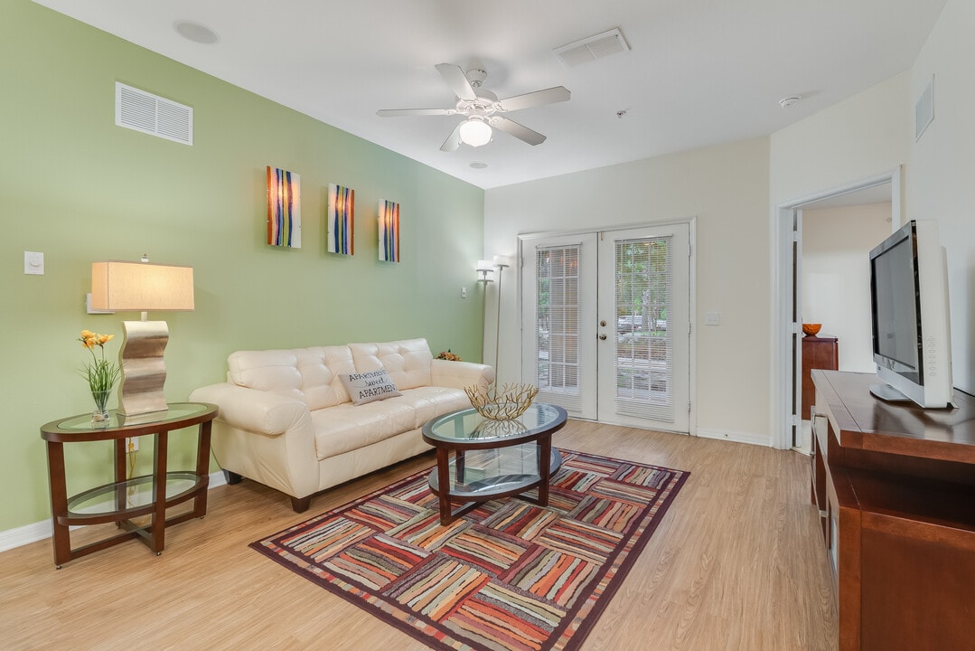 Capital Walk Apartments in Tallahassee, FL - Foto de edificio