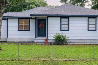 503 Carrell St, Unit 14104W in Tomball, TX - Building Photo - Building Photo