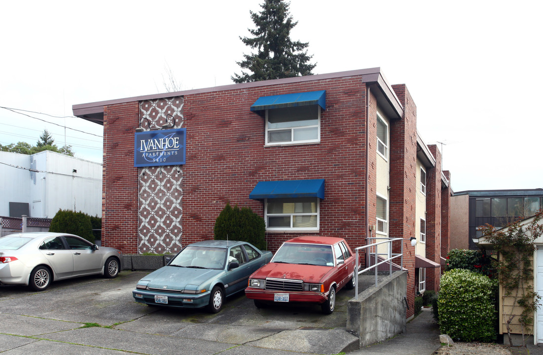 Ivanhoe Apartments in Seattle, WA - Building Photo