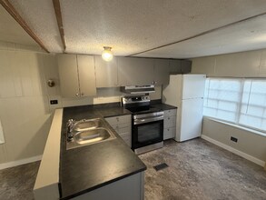 129 Edwards St SE in Milledgeville, GA - Foto de edificio - Building Photo