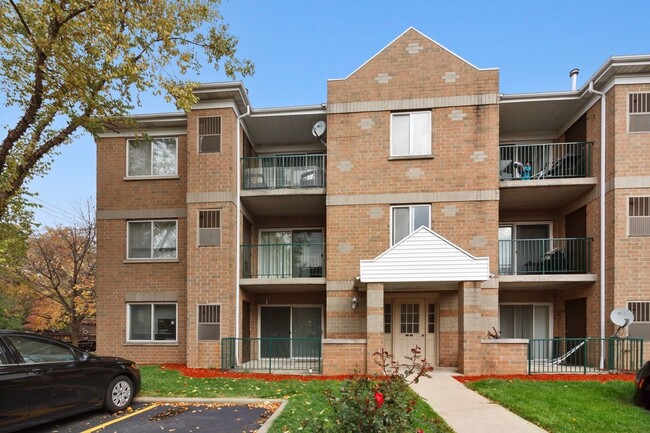 property at 5357 N East River Rd