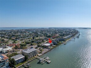 800 Madonna Blvd in Tierra Verde, FL - Building Photo - Building Photo