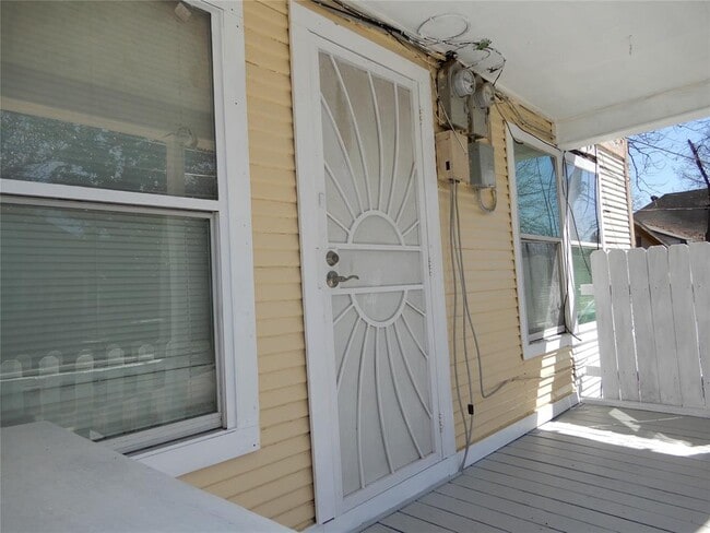 1708 Marion St photo'