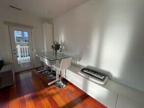 31 Wheeler St, Unit 202 in Cambridge, MA - Building Photo - Building Photo