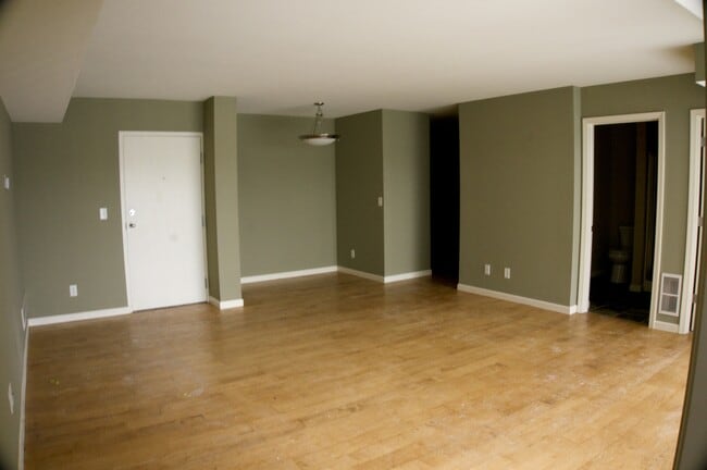 property at 458 Fulton St W