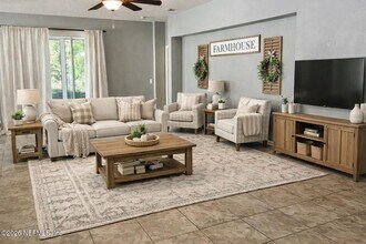 11573 Sycamore Cv Ln in Jacksonville, FL - Foto de edificio - Building Photo