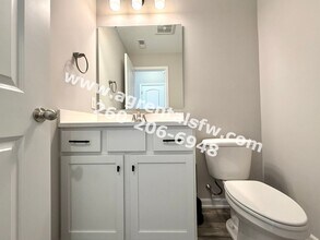 3583 Canal Square Dr in New Haven, IN - Building Photo - Building Photo