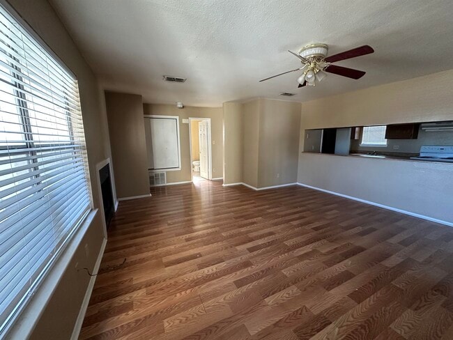 105 Shannon Cir in Del Rio, TX - Building Photo - Building Photo