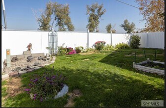 510 Gwen Loop in Blackfoot, ID - Building Photo - Building Photo