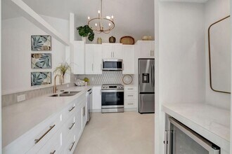 15465 Lake Magnolia Pl in Delray Beach, FL - Building Photo - Building Photo