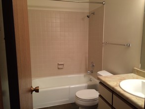 Parkside Apartments in Lincoln, NE - Building Photo - Building Photo
