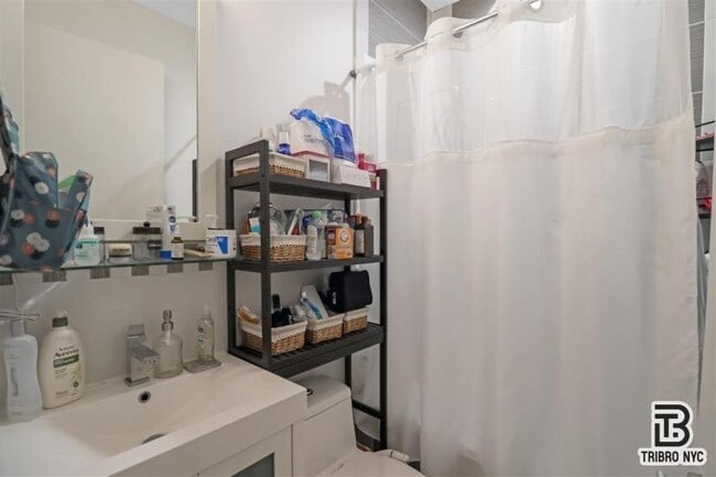 3462-62 10th St in Queens, NY - Building Photo - Building Photo