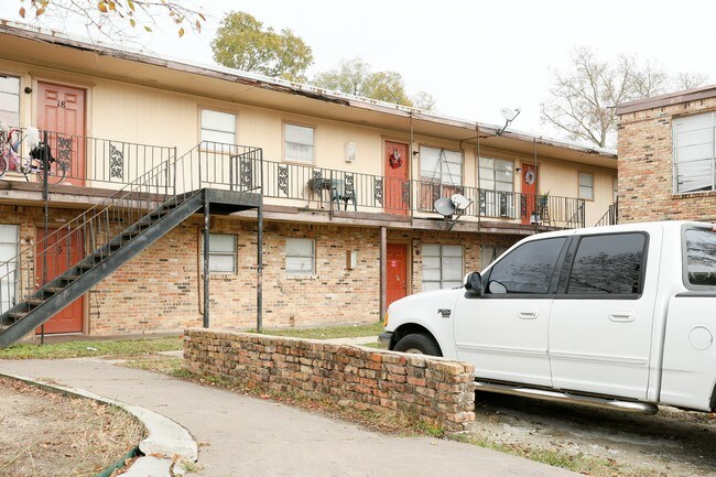 Winfree Apartments in Houston, TX - Foto de edificio - Building Photo