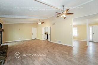 6514 Woodthrush Way in Stone Mountain, GA - Building Photo - Building Photo