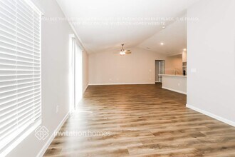 1042 SW Del Rio Blvd in Port St. Lucie, FL - Building Photo - Building Photo