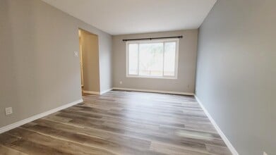 268 Primrose Gardens in Edmonton, AB - Building Photo - Building Photo