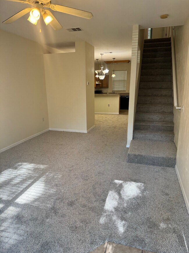 3543 SW 30th Way in Gainesville, FL - Building Photo - Building Photo