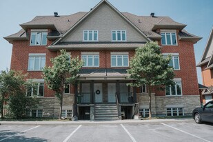 56 Sweetnam Dr in Ottawa, ON - Building Photo