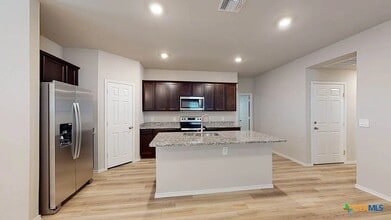 9001 Flat Iron Dr in Temple, TX - Building Photo - Building Photo