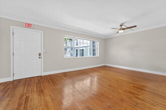 801 Andrews Ave in Delray Beach, FL - Foto de edificio - Building Photo