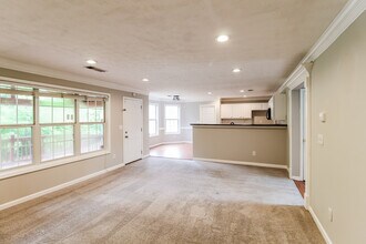 2074 Riverlanding Cir in Lawrenceville, GA - Building Photo - Building Photo