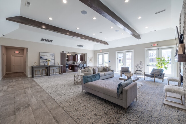 Mid-Town Park, LLC in Shelby Township, MI - Building Photo - Interior Photo