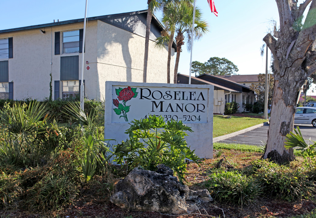 Roselea Apartments in Sanford, FL - Building Photo