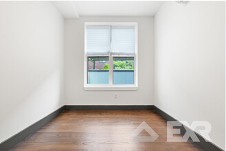 1336 Dekalb Ave-Unit -2C in Brooklyn, NY - Building Photo - Building Photo