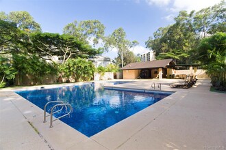 95-273 Waikalani Dr-Unit -D in Mililani, HI - Building Photo - Building Photo