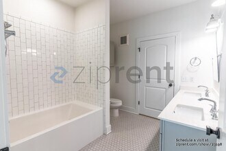 4704 Sunset Trail in Austin, TX - Building Photo - Building Photo