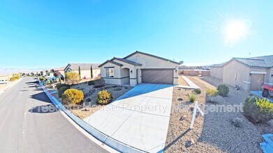 3543 E Wallowa Dr in Pahrump, NV - Building Photo - Building Photo