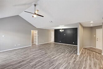 4047 St Christopher Ln in Dallas, TX - Building Photo - Building Photo