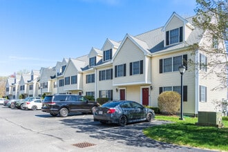 6 Messenger St in Plainville, MA - Building Photo - Building Photo