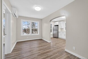 303 Main St in Hurleyville, NY - Building Photo