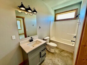 121 E 26th Ave in Ellensburg, WA - Building Photo - Building Photo