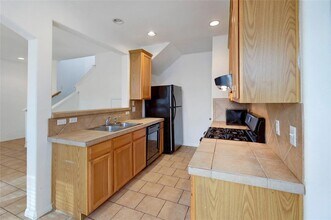 710 Franklin Blvd in Austin, TX - Building Photo - Building Photo