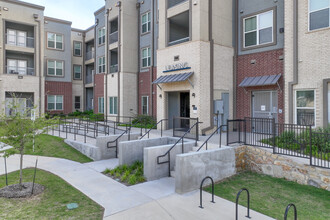 Embree Eastside by Palladium in Garland, TX - Building Photo - Building Photo