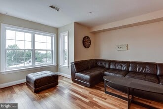 911 Kennedy St NW-Unit -11 in Washington, DC - Building Photo - Building Photo