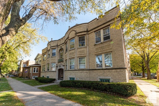 2654 W Ardmore Ave in Chicago, IL - Building Photo - Building Photo