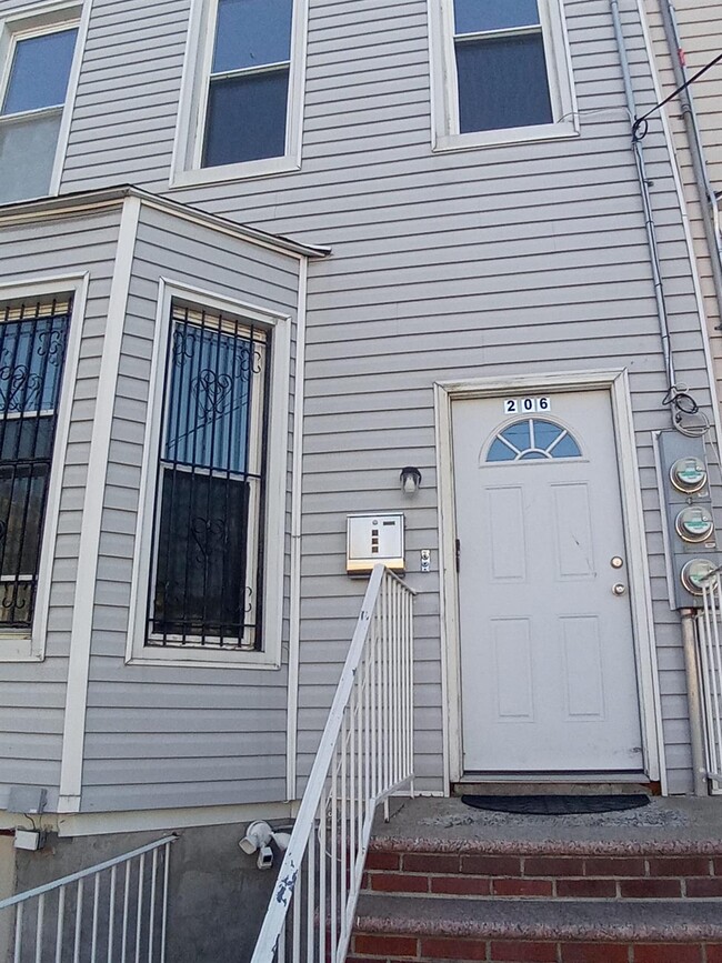 property at 206 Elton St