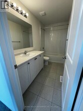 3947 Lodi Rd in Burlington, ON - Building Photo - Building Photo